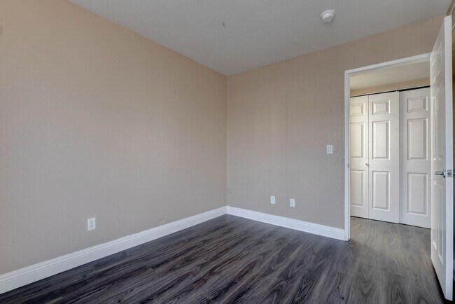 Building Photo - 6800 E Lake Mead Blvd