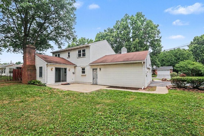 Building Photo - 136 Brookside Ave