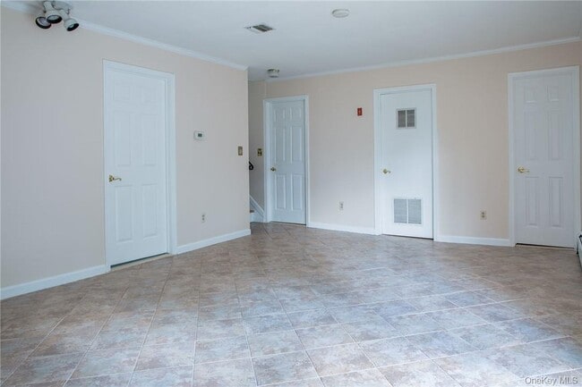 Building Photo - 8 Fillmore Ct