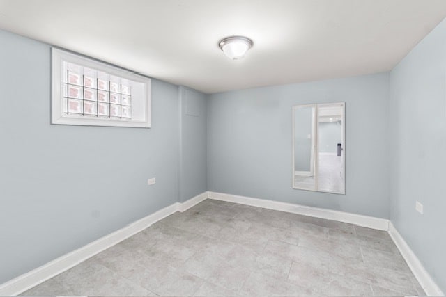 Building Photo - Luna