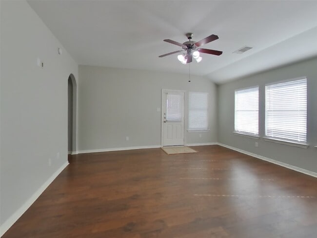 Building Photo - 10818 Harston Dr