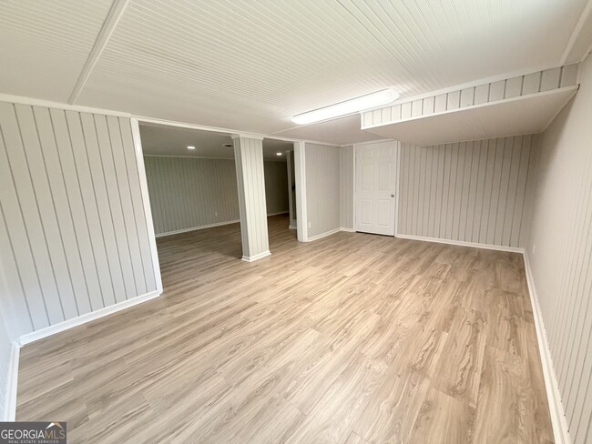 Building Photo - 125 Lillian Dr