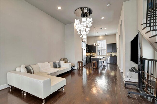 Building Photo - 4015 Lillian St