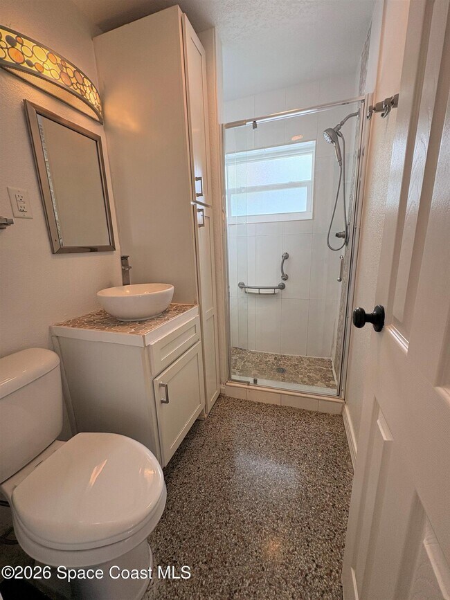 Building Photo - 1350 Atlantic St