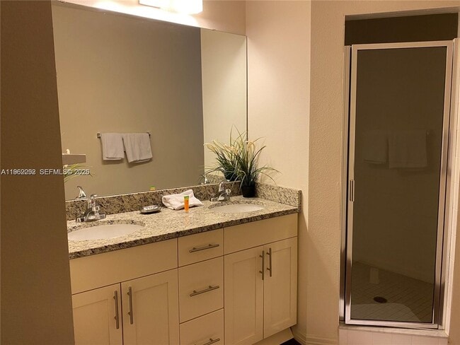 Building Photo - 3209 Gold Ln