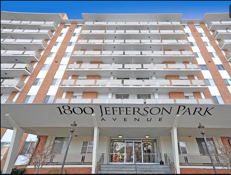 Primary Photo - 1800 Jefferson Park Ave
