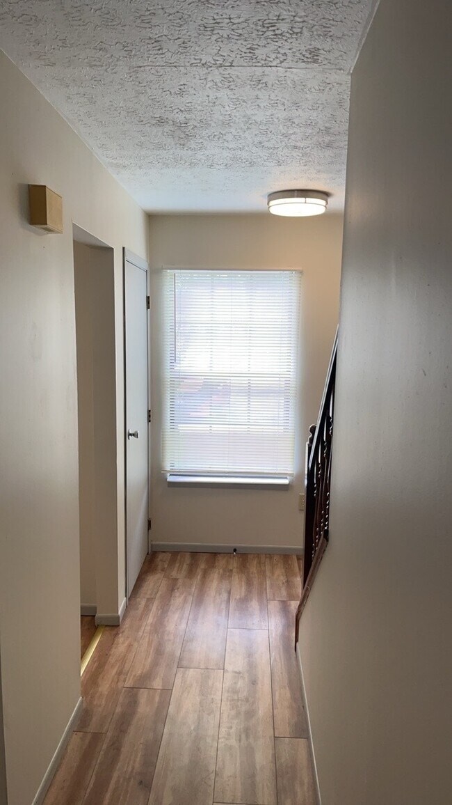 Building Photo - 2753 Brookshire Ln