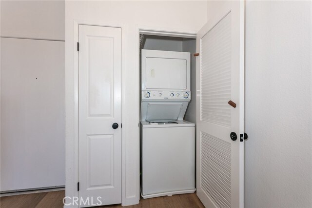 Building Photo - 19350 Sherman Way