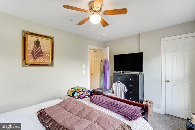 Building Photo - 456 Ferdinand Day Dr