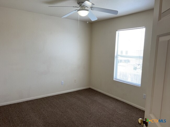 Building Photo - 5604 Bertha Dr