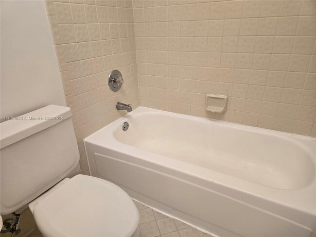 Building Photo - 4599 Carambola Cir S