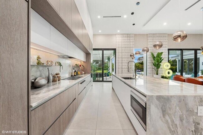 Building Photo - 8533 N Native Dancer Rd