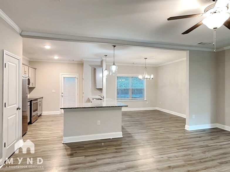 Building Photo - 7734 Fawn Cir