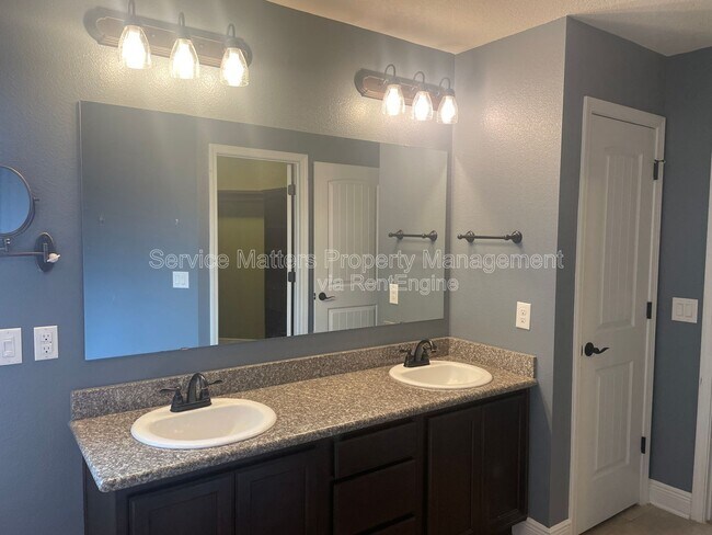 Building Photo - 7063 Harvest Way