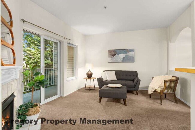 Building Photo - 12120 NE 172nd Pl