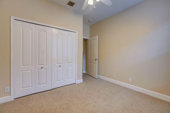 Building Photo - 2951 SW Pond Way