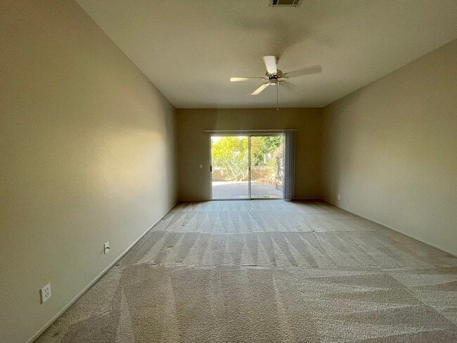 Building Photo - AVAILABLE NOW  ! LOVELY 3 Bedroom/ 2 Bathroom Home in Laguna De La Paz!