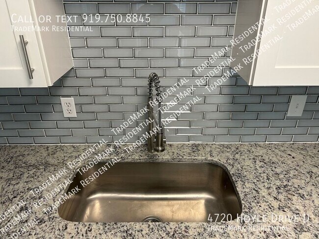 Building Photo - 4720 Hoyle Dr