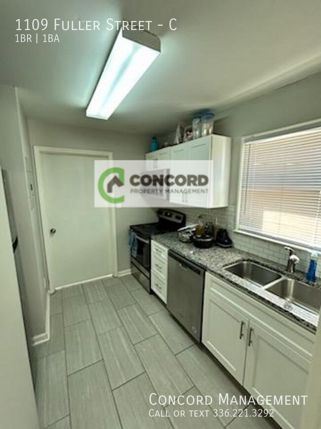 Building Photo - 1109 Fuller St