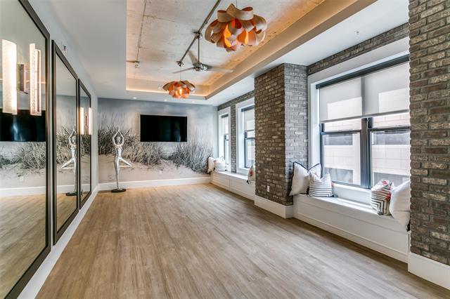 Building Photo - 350 Central Ave