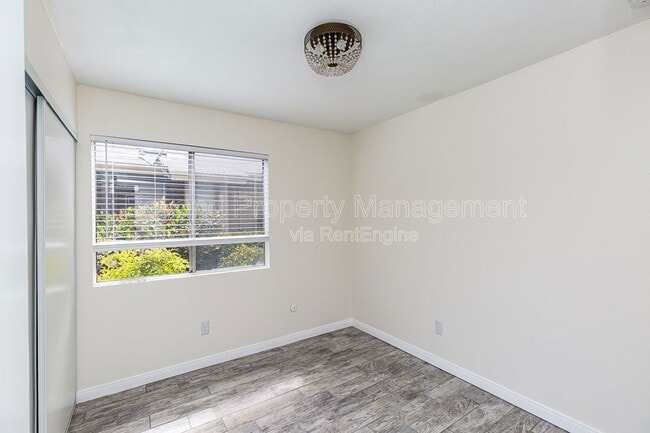 Building Photo - 3661 Cactusview Dr