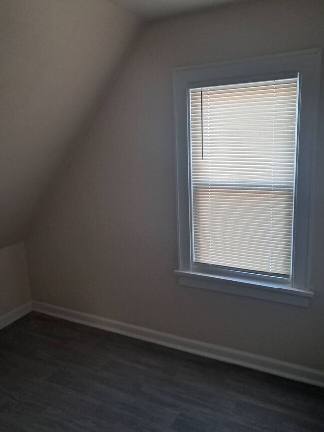 Building Photo - 3350N25thM