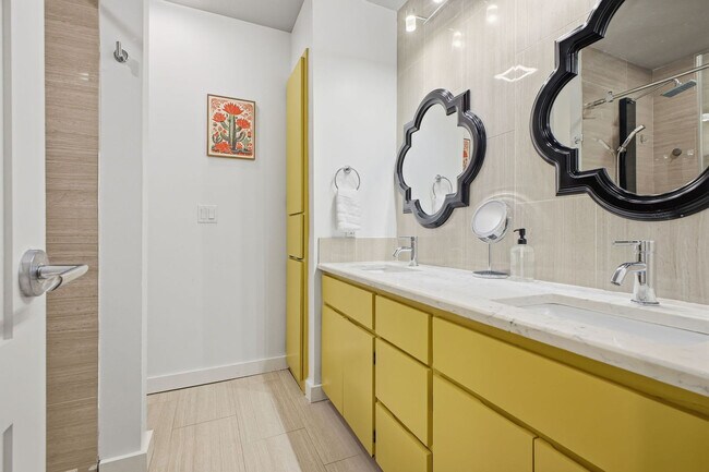 Building Photo - 2915 Quail Oak St