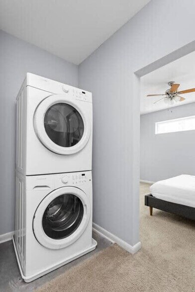 Building Photo - 421 E Market St