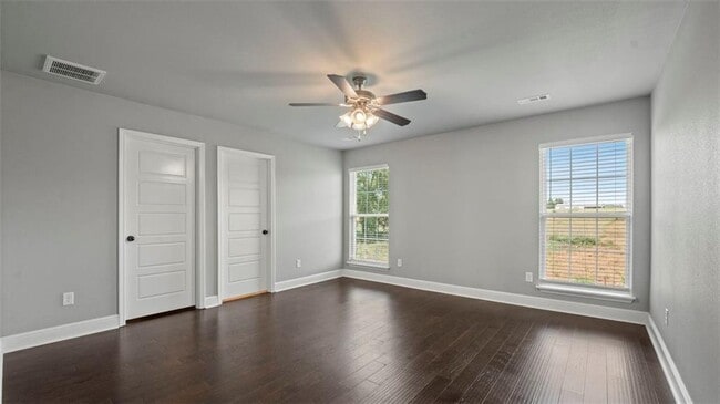 Building Photo - 502 NW 62nd Ave