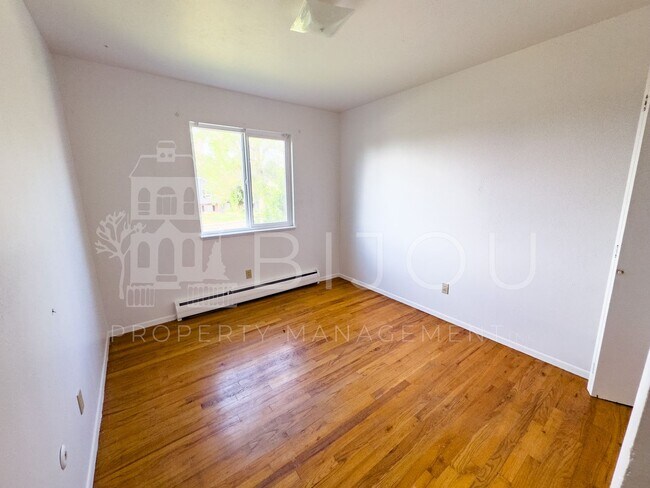 Building Photo - 206 Catalina Pl