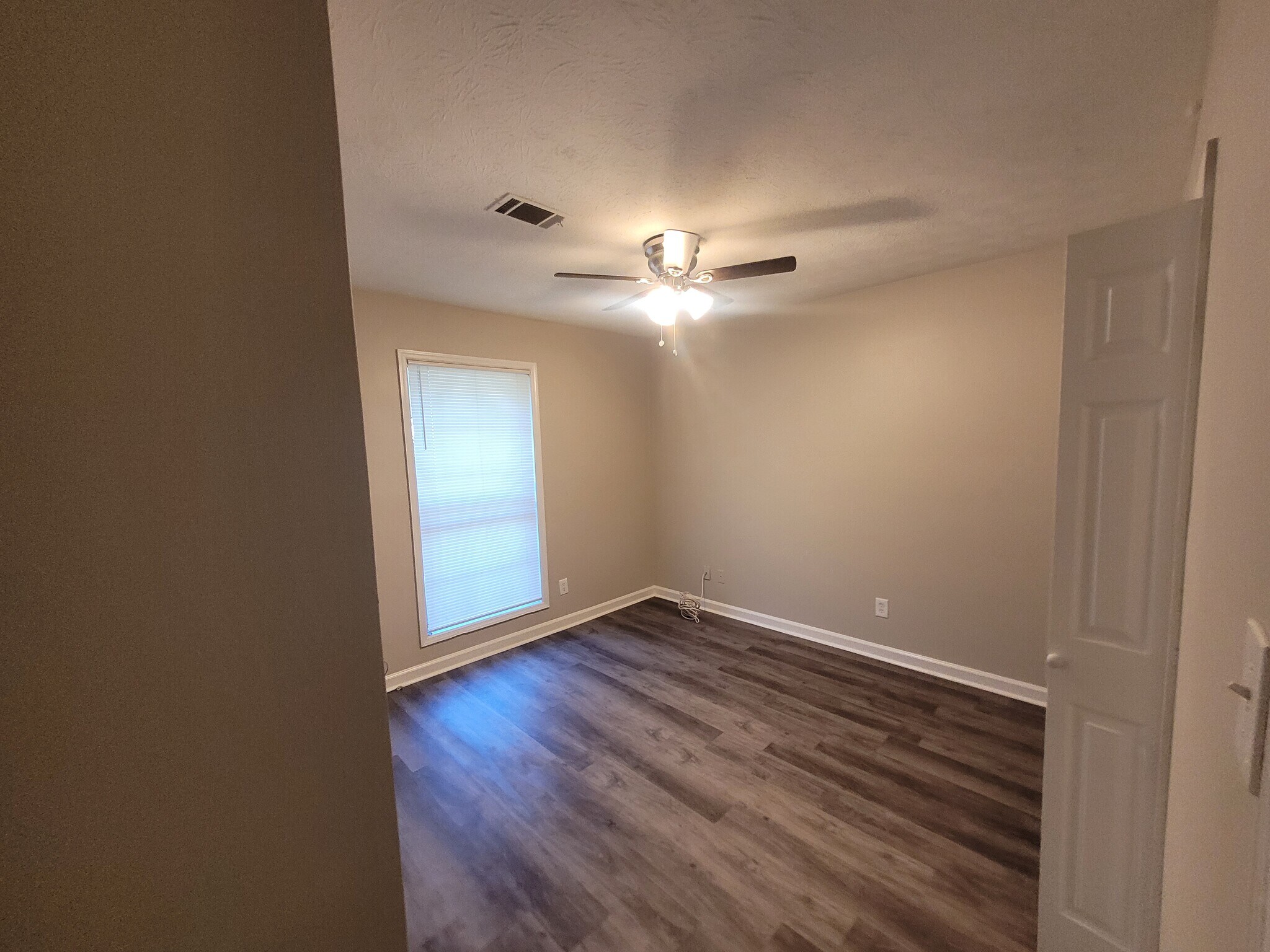 Building Photo - 5885 Wellborn Trl