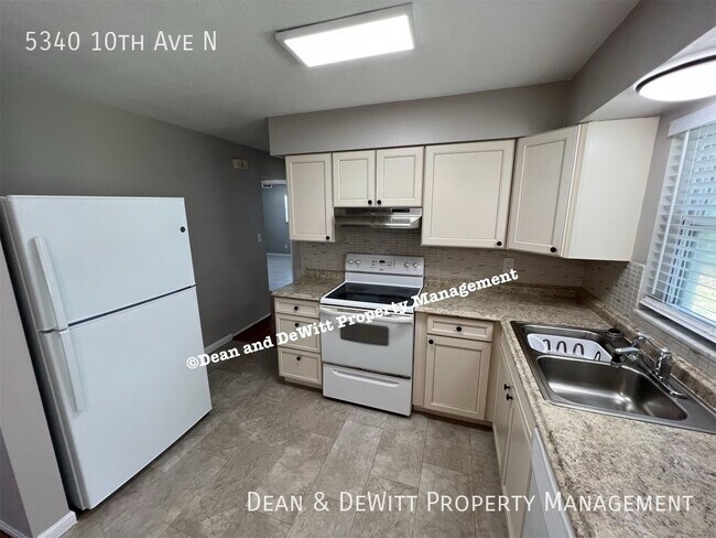 Building Photo - 5340 10th Ave N