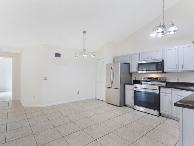 Building Photo - 5933 Golden Eagle Cir