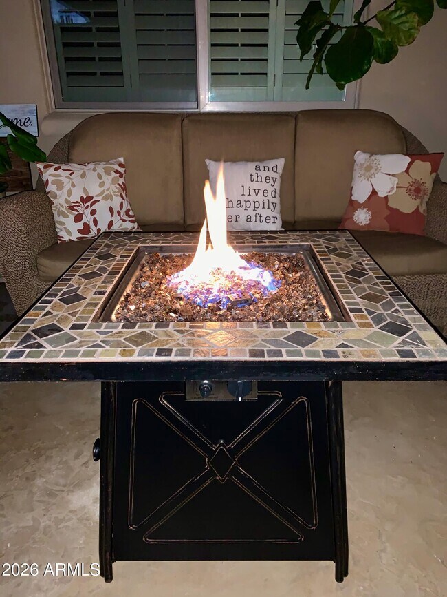 Building Photo - 5610 E Justine Rd