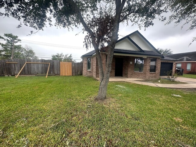 Building Photo - 15007 Jerek Dr
