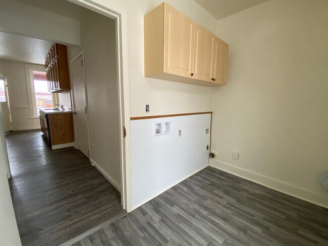 Building Photo - 113 Saint Louis Street, Unit 1