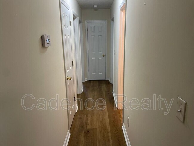 Building Photo - 404 Beasley Rd