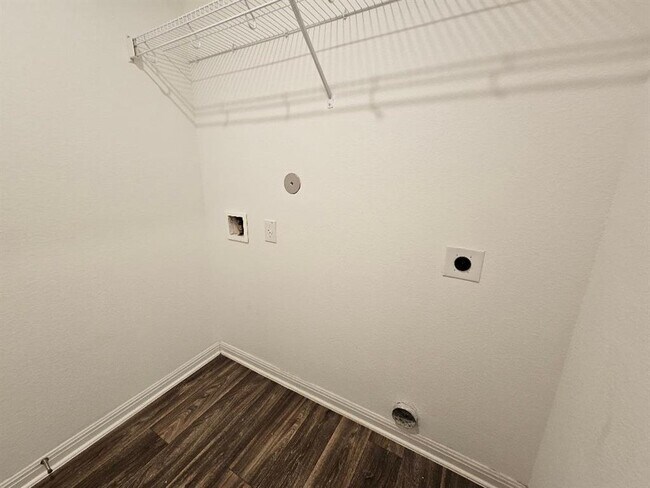 Building Photo - 17904 Speculator Ln