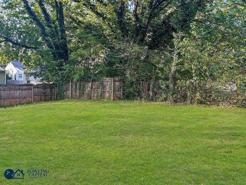 Backyard - 1106 S Lombardy St