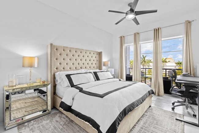 Building Photo - 155 E Boca Raton Rd