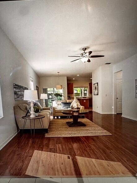 Building Photo - 10545 Shady Falls Ct