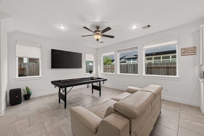 Building Photo - 7803 Swooping Swallow Ln