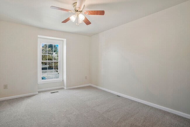 Building Photo - 12918 Tourmaline Ter