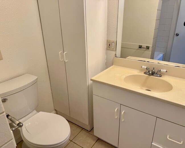 Building Photo - 12239 W Washington Blvd