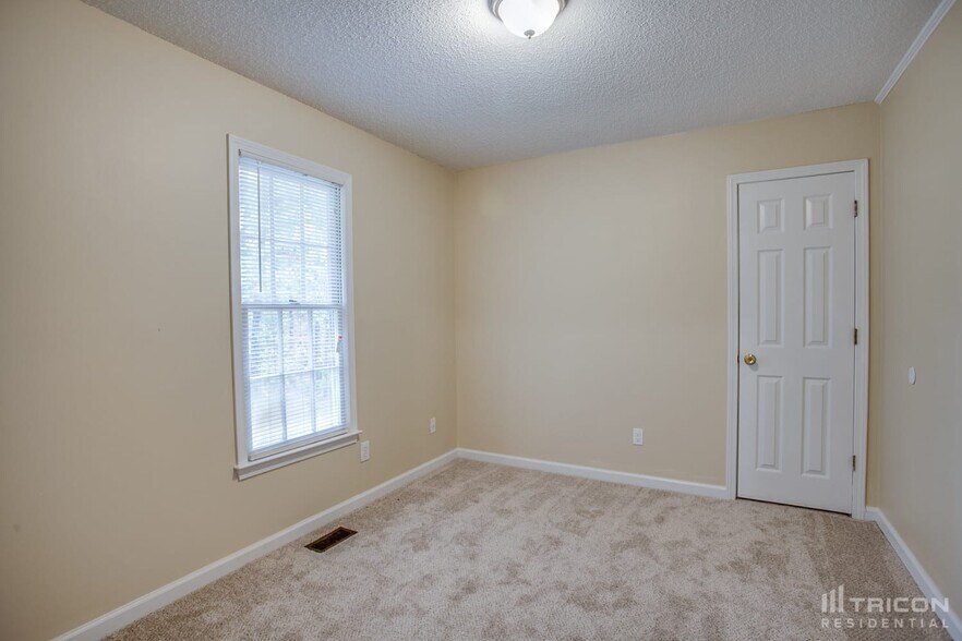 Building Photo - 69 Peach Crossing Dr