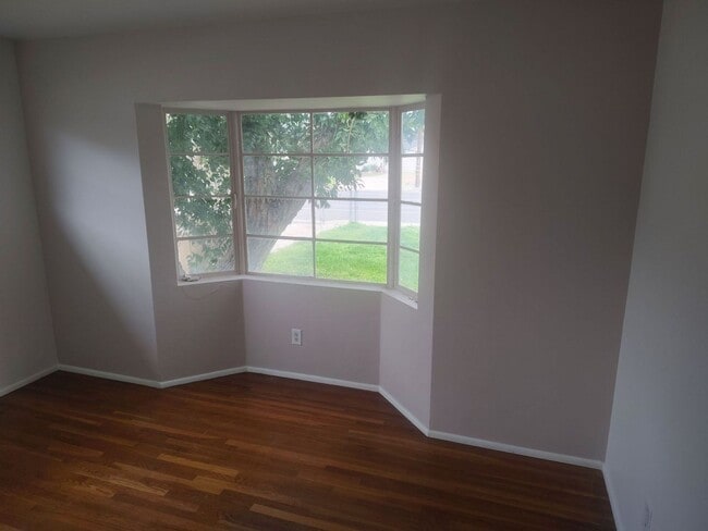 Building Photo - 3 Bedroom 1 Bathroom Home in Benton Park Available! Ask About Our Move-In Special!