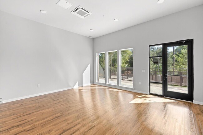 Building Photo - 4510 Terry-o Ln