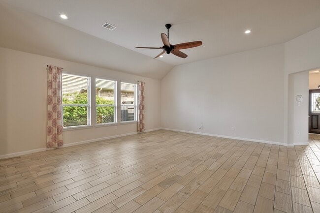 Building Photo - 6723 Barrington Crk Trce