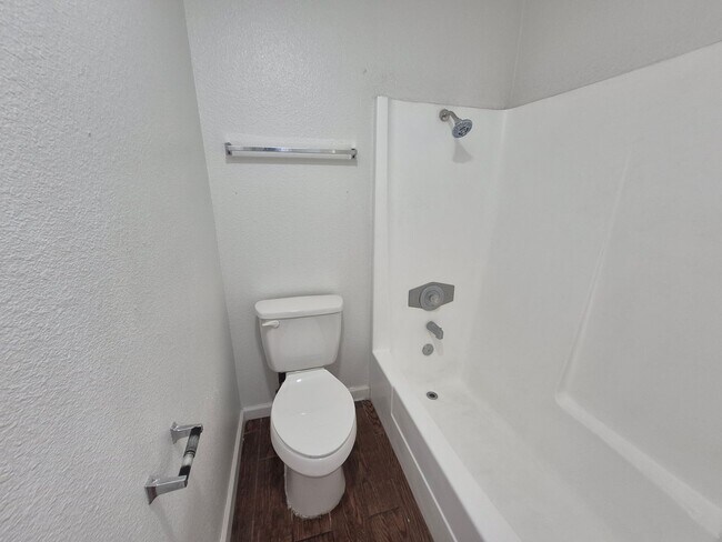 Interior Photo - Virginia Manor
