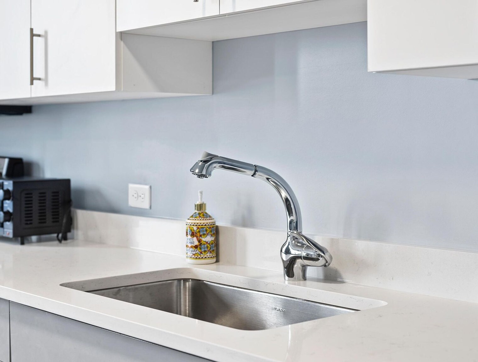 Building Photo - 95 Broadway